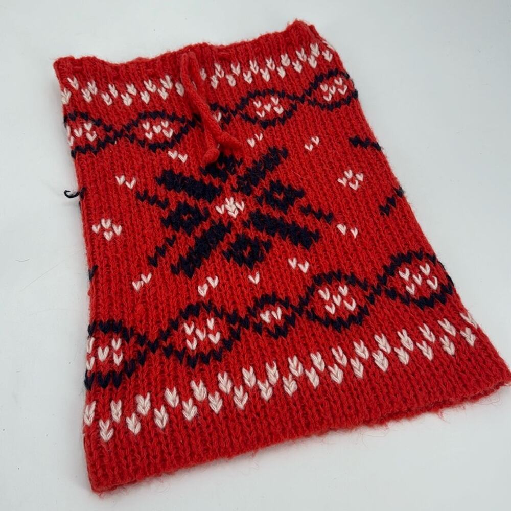 Wooden ships red, black and white knit wool neck gator